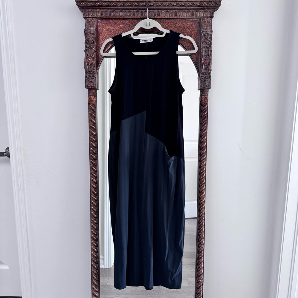 Tekbika by Alembika Sleeveless Black Jersey and Techno Fabric Gray Midi Dress